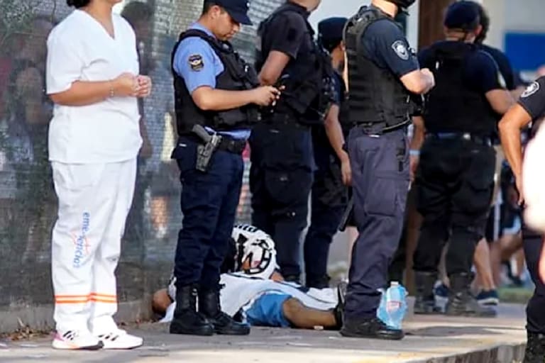 Asesinaron a un hincha durante un enfrentamiento entre barras de Gimnasia y Esgrima de Mendoza