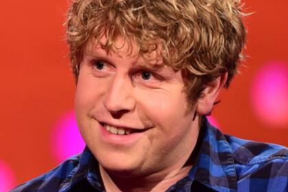 El famoso presentador y comediante inglés, Josh Widdicombe, descubrió que era descendiente de Eduardo I