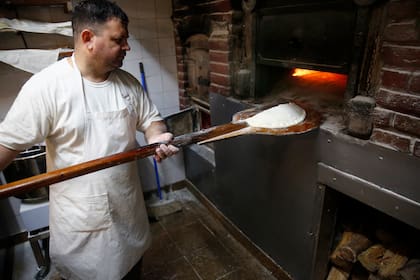 El famozo calzone, hecho en horno de leña