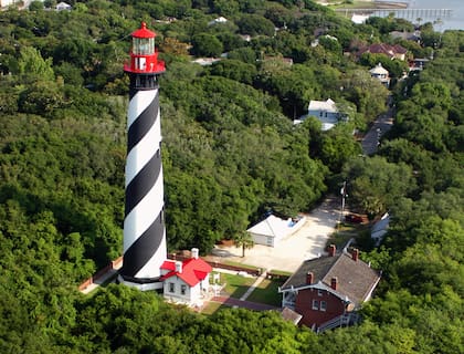 El faro de St. Augustine es uno de los principales destinos turísticos de la ciudad