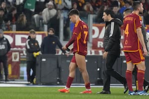 El karma de Paulo Dybala: el delantero cierra 2023 a puro fastidio por un problema común en Roma y la selección