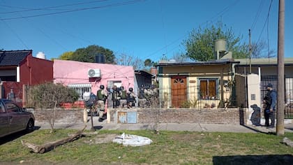 La detención se concretó luego de que personal de la PNA allanara un domicilio en la localidad de Temperley