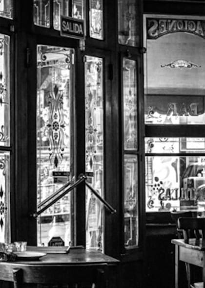 El Federal queda en Carlos Calvo 599 (esquina Perú), abre todos los días de 8hs. al cierre (entre las 2 y las 4hs.)