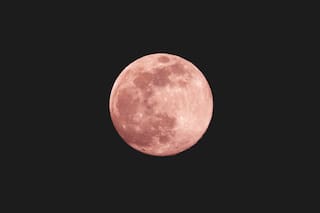 La luna llena rosa de abril alcanza su pico este 1° de abril