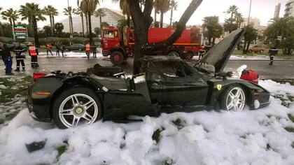 El Ferrari de Kerimov tras un choque en noviembre de 2006 en el que estuvo al borde de la muerte