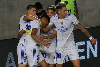 Boca le ganó a Universidad de Chile en un gran partido y es finalista, pero se lesionó Almendra