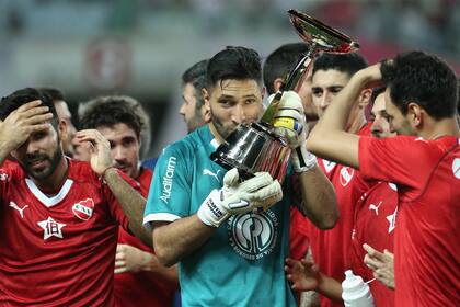 El festejo de Campaña con la copa