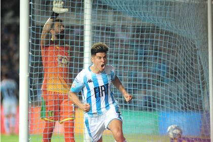 El festejo de Cristaldo en el gol de Racing