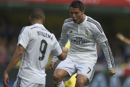 El festejo de Cristiano con Benzema, quien lo asistió