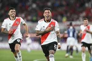 River desplegó todas sus virtudes y regaló una noche frenética de Copa en un Monumental repleto