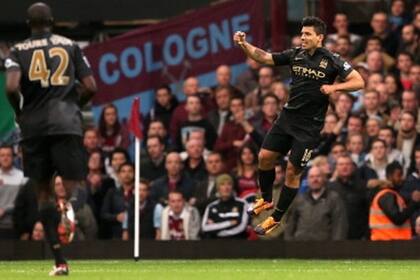 El festejo de gol de Agüero, ante West Ham