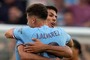 El gol Julián Álvarez en la derrota 3-1 ante Liverpool: un inicio de temporada agridulce