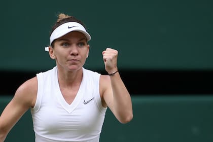 El festejo de la rumana Simona Halep en Wimbledon