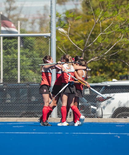 El festejo de las chicas de Arquitectura