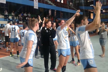 El festejo de las chicas tras la clasificación