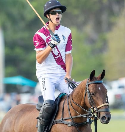 El festejo de Lorenzo Chavanne, que tuvo una destacada tarea en Pilot