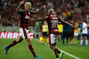 Un Flamengo repleto de figuras eliminó a Vélez y viaja con cartel de favorito a la final de la Libertadores