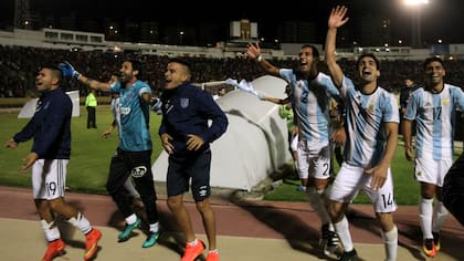 El festejo de los jugadores de Atlético Tucumán tras el partido