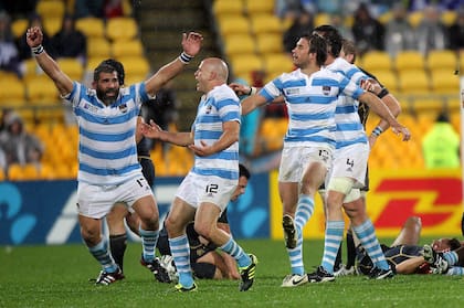 El festejo de los Pumas tras vencer a Escocia en el Mundial 2011