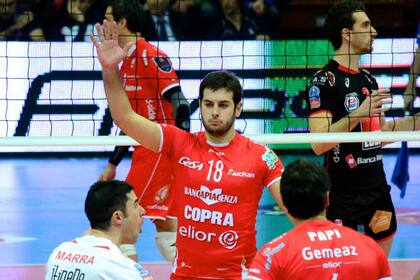 El festejo de Luciano con sus compañeros