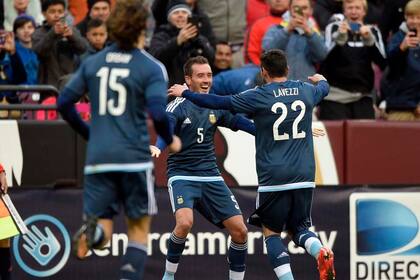 Federico Mancuello marcó de tiro libre en el 2 a 0 de la Argentina sobre El Salvador en 2015