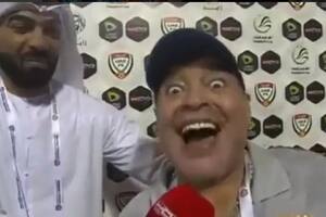 El festejo y la reacción de Maradona tras el agónico triunfo de Al Fujairah