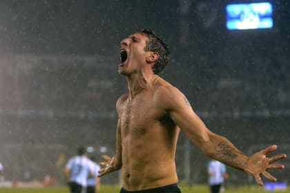Heroico: el gol de Palermo a Perú en las Eliminatorias 2010