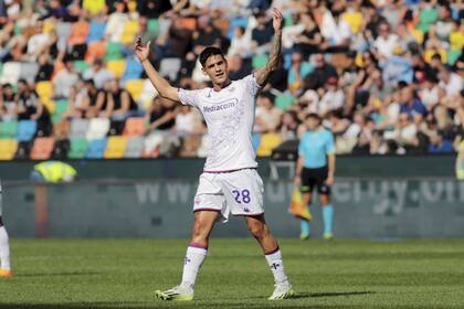 El festejo de Martínez Quarta tras anotarle el gol a Udinese