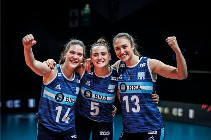 El festejo de Mayer, Salinas y Farriol