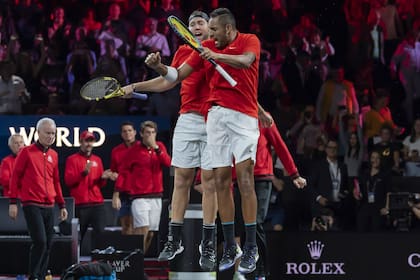 El festejo de Nick Kyrgios y Jack Sock tras vencer a Rafael Nadal y Stefanos Tsitsipas