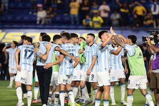 Racing dio el golpe, eliminó a Boca en la Bombonera y jugará la final del torneo Clausura