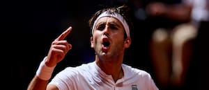 Tomás Etcheverry ganó en Madrid, avanzó a octavos y se aseguró el mejor ranking de su carrera