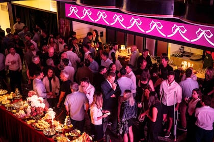 El festejo del aniversario de la Parada Sanguchera se llevó a cabo en el Teatro Ópera.