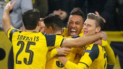 El festejo del primer gol de Borussia Dortmund, que marco Aubameyang