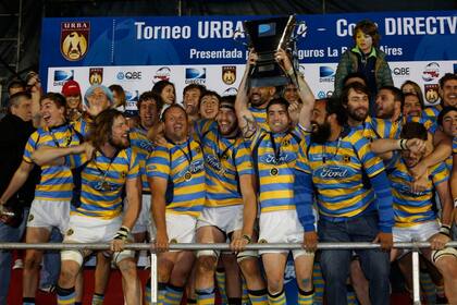 El festejo repetido: Hindú campeón en la URBA