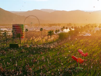 El festival Coachella atrae a más de 100 mil asistentes diarios en sus dos fines de semana consecutivos (Instagram/@coachella)