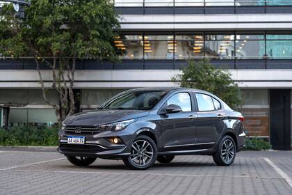 El Fiat Cronos tiene un tanque de 48 litros, capacidad promedio para los vehículos de su segmento