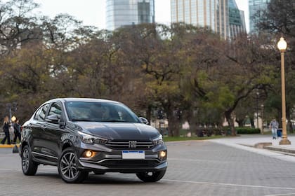 El Fiat Cronos tiene una capacidad de 48 litros en el tanque de combustible