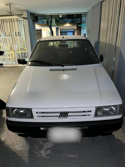 El Fiat Uno secuestrado en el allanamiento de Caballito