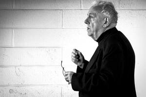 El filósofo Alasdair MacIntyre falleció a los 96 años