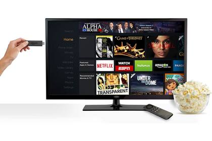 El Fire TV Stick, como otros, se conecta directo a un puerto HDMI del televisor