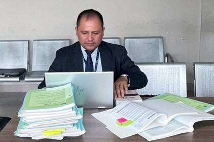 El fiscal César Suárez, en una audiencia sobre un caso de corrupción hospitalaria, en enero de 2023; fue asesinado este miércoles