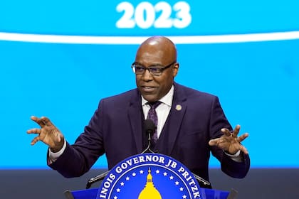 El fiscal general de Illinois, Kwame Raoul, también fue objeto de la demanda