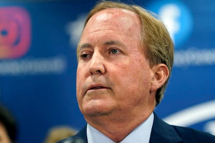 El fiscal general de Texas, Ken Paxton, lanzó su candidatura