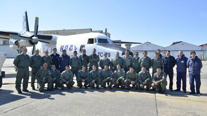 El Fokker F-27 trasladó en esta ocasión una tripulación integrada por 35 personas
