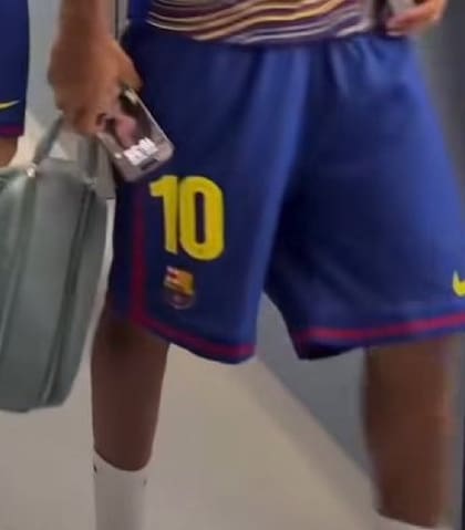 El fondo de pantalla del celular de Lamine Yamal