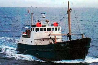 Con un buque desarmado protagonizó una de las batallas más desparejas de Malvinas y una persecución disparatada