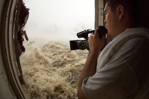 El fotógrafo de tormentas Mike Theiss documenta la marejada ciclónica del huracán Katrina