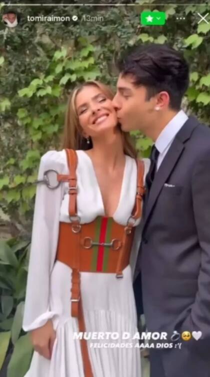 El fotógrafo subió una foto de la China Suárez y Rusherking junto a un emoji de anillo