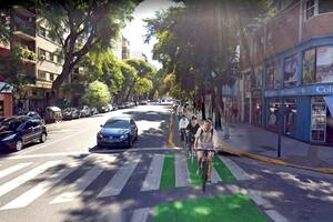 El fotomontaje muestra cómo quedaría la esquina de Forest y Maure con la instalación de la ciclovía